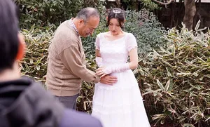 Người chồng quá yếu, vợ dù yêu nhưng vẫn thường nắc với bố gã chồng đến có thai