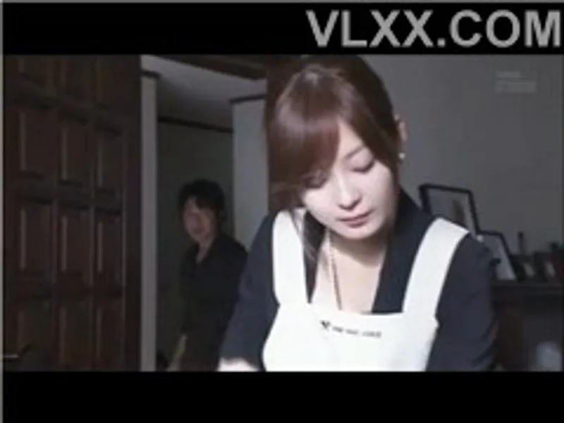 Gã chồng đi làm ăn, vợ ở nhà bị anh rể cưỡng hiếp
